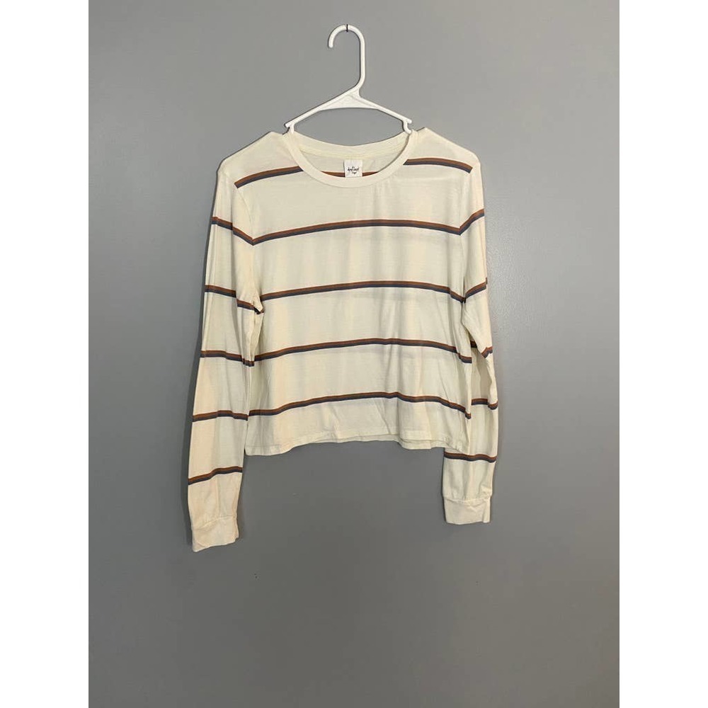 DESTINED Long Sleeve T-Shirt Size Large